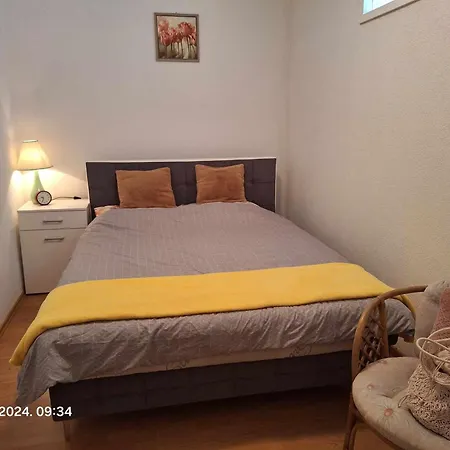 Stan Na Dan Grahovo Bosansko Grahovo